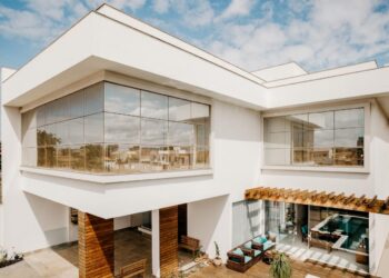Luxury Minimalist Micro Housing Efficient Space Optimization